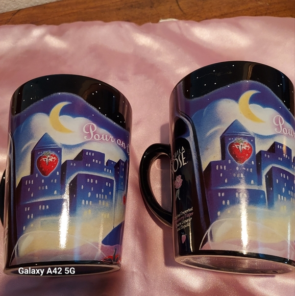 Limited edition Tequila Rose mugs - Picture 2 of 7